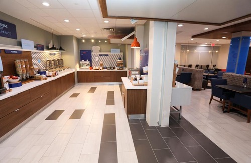 Wylie Hotel | Holiday Inn Express & Suites - Wylie West by IHG