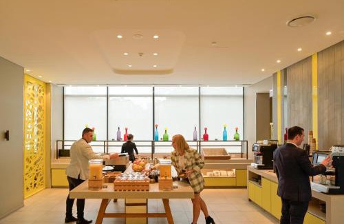 Macquarie Park Hotel | Holiday Inn Express Sydney Macquarie Park by IHG