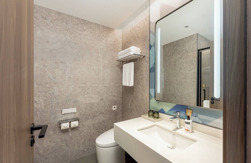 Jiaojiang Hotel | Holiday Inn Express Taizhou Jiaojiang By Ihg