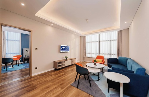Jiaojiang Hotel | Holiday Inn Express Taizhou CMC by IHG