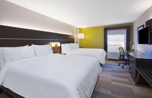 Tiffin Hotel | Holiday Inn Express Tiffin by IHG