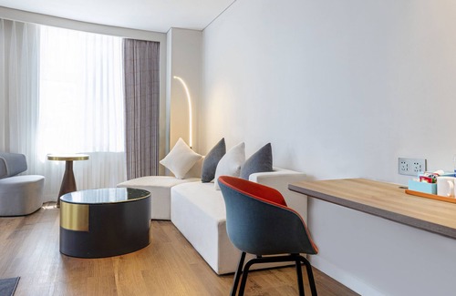 Urumqi City Centre Hotel | Holiday Inn Express Urumqi Station by IHG