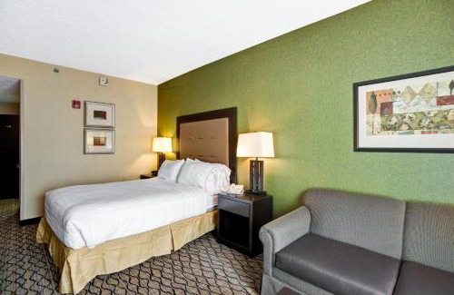 Christiansburg Hotel | Holiday Inn Express Hotel & Suites Christiansburg by IHG
