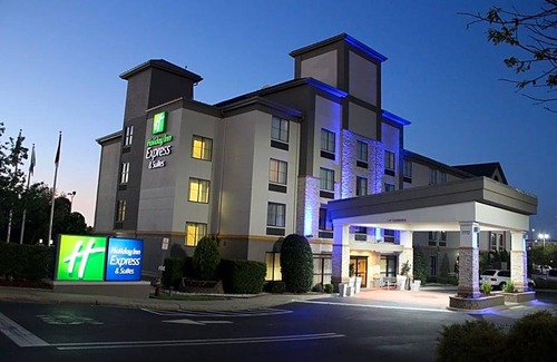 Concord Hotel | Holiday Inn Express Hotel & Suites Charlotte-Concord-I-85, an IHG Hotel