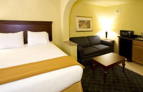 Calallen Hotel | Holiday Inn Express & Suites, Corpus Christi NW, Calallen by IHG