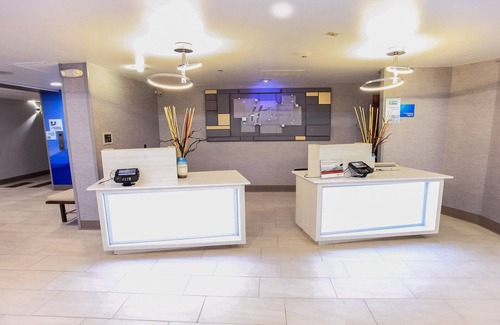 Daytona Beach Hotel | Holiday Inn Express Daytona Beach - Speedway, an IHG Hotel