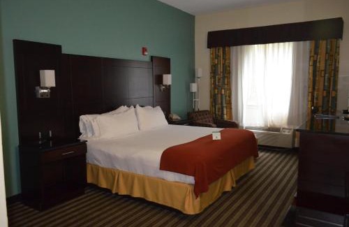 Fort Montgomery Hotel | Holiday Inn Express Hotel & Suites West Point-Fort Montgomery by IHG