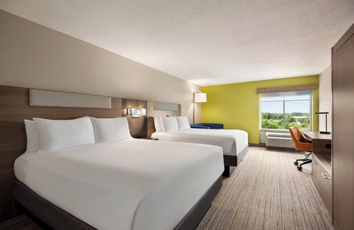 Fredericksburg Hotel | Holiday Inn Express Hotel & Suites Fredericksburg by IHG