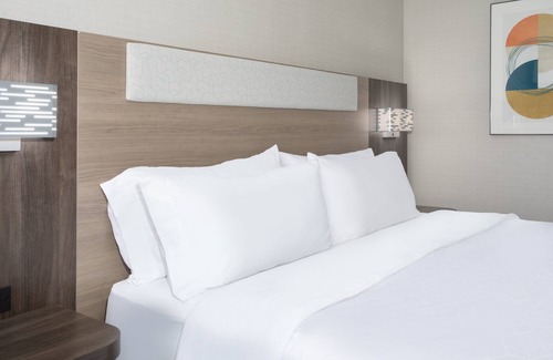 Grand Junction Hotel | Holiday Inn Express & Suites Grand Junction by IHG