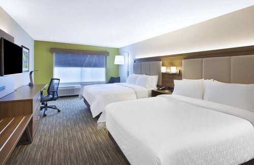 Forest Hills Hotel | Holiday Inn Express Grand Rapids Airport North by IHG