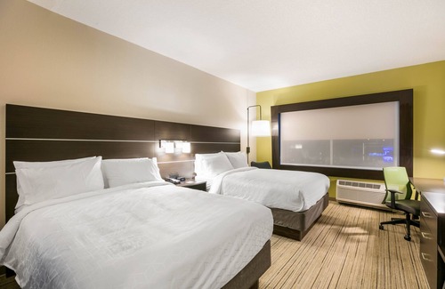 Southside Hotel | Holiday Inn Express & Suites Jacksonville - Town Center by IHG