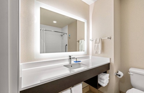Altamont Hotel | Holiday Inn Express & Suites Klamath Falls Central by IHG