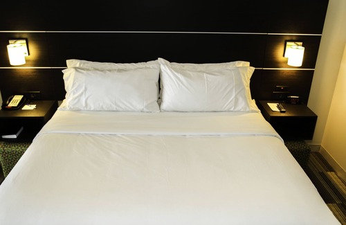Lake Katrine Hotel | Holiday Inn Express & Suites Kingston-Ulster by IHG