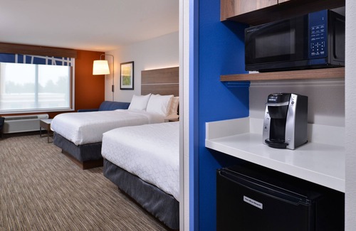 Marshalltown Hotel | Holiday Inn Express & Suites Marshalltown by IHG