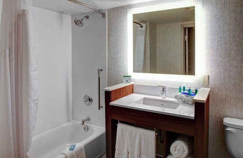 Mechanicsville Hotel | Holiday Inn Express Richmond-Mechanicsville by IHG