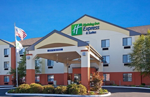 Muncie Hotel | Holiday Inn Express & Suites - Muncie, an IHG Hotel