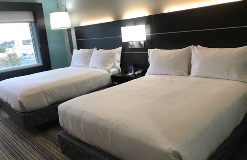 Simpsonville Hotel | Holiday Inn Express & Suites Greenville SE - Simpsonville by IHG