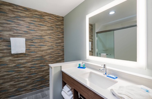 Simpsonville Hotel | Holiday Inn Express & Suites Greenville SE - Simpsonville by IHG