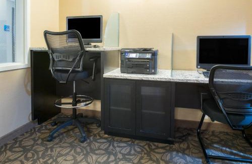 Spokane Valley Hotel | Holiday Inn Express Spokane-Valley by IHG