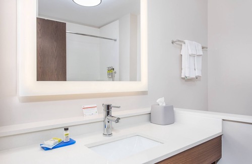 Williamsburg Hotel | Holiday Inn Express Williamsburg by IHG