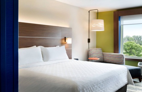 Williamsburg Hotel | Holiday Inn Express Williamsburg by IHG