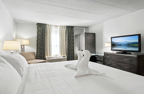 Lightfoot Hotel | Holiday Inn Express Williamsburg North by IHG