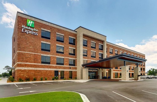 Kirkland Hotel | Holiday Inn Express - Wilmington - Porters Neck by IHG