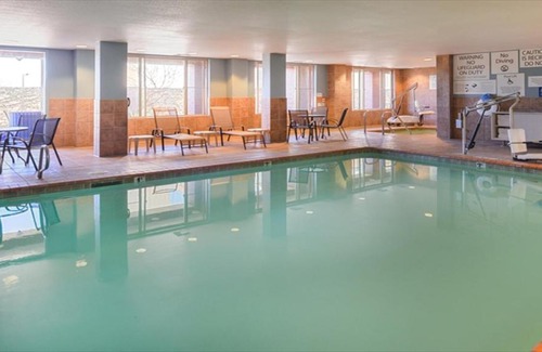 Woodland Hotel | Holiday Inn Express Woodland by IHG