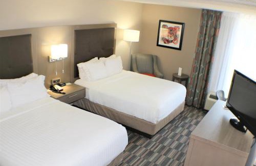 Woodstock Hotel | Holiday Inn Express Woodstock-Shenandoah Valley by IHG