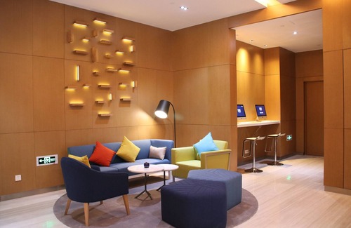 Bin Hu District Hotel | Holiday Inn Express Wuxi Taihu New City by IHG
