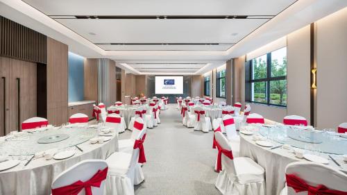 Xi'an Hotel | Holiday Inn Express Xi'an Caotang Technology Park by IHG