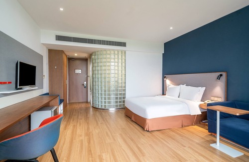 Guangling Qu Hotel | Holiday Inn Express Yangzhou City Center by IHG