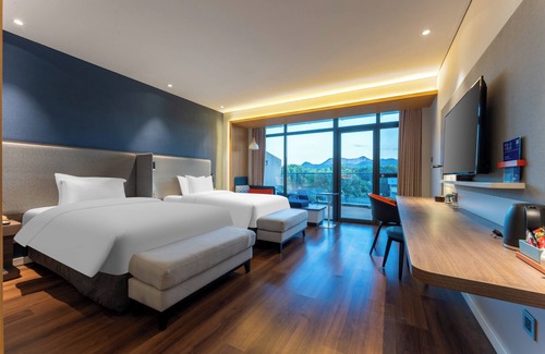 Wujiagang Hotel | Holiday Inn Express Yichang Riverside by IHG