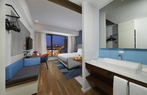Zhangjiagang Hotel | Holiday Inn Express Zhangjiagang East by IHG