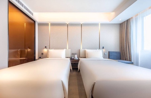 Xiangzhou District Hotel | Holiday Inn Express Zhuhai Grand Theater by IHG