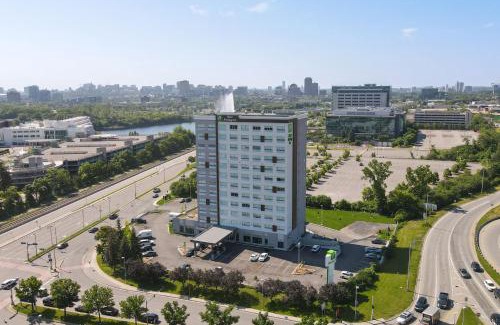 District Saint - Raymond - Vanier Hotel | Holiday Inn Gatineau - Ottawa by IHG