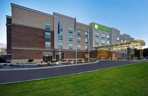 Walker Hotel | Holiday Inn Grand Rapids North - Walker by IHG