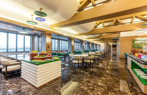 Downtown Hangzhou Hotel | Holiday Inn Hangzhou West Lake by IHG