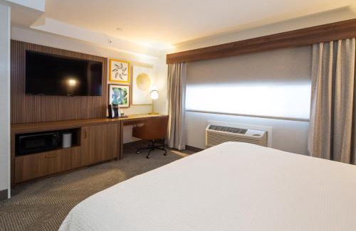 Hinton Hotel | Holiday Inn Hinton by IHG