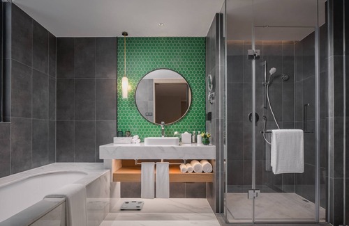 Kunshan Hotel | Holiday Inn Hotel and Suites Kunshan Huaqiao by IHG
