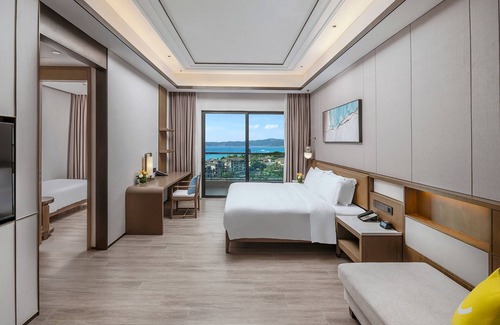 Tianya District Hotel | Holiday Inn Hotel and Suites Sanya Yalong Bay by IHG