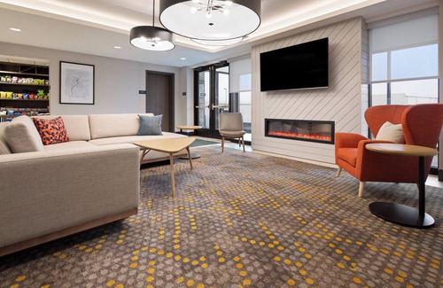 Henrico Hotel | Holiday Inn Hotel and Suites Richmond West End by IHG