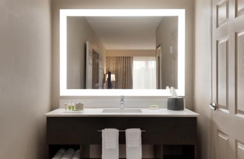Council Bluffs Hotel | Holiday Inn Hotel & Suites Council Bluffs by IHG