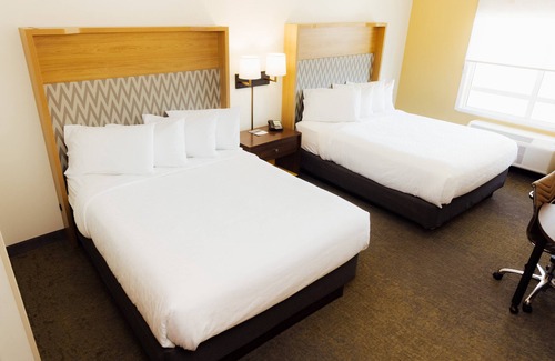 Hopkinsville Hotel | Holiday Inn Hotel & Suites Hopkinsville - Convention Ctr by IHG