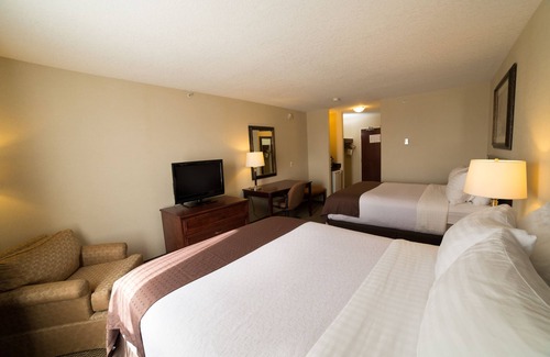 Lloydminster Hotel | Holiday Inn Hotel & Suites Lloydminster by IHG