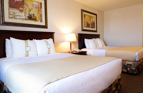 Northwest Edmonton Hotel | Holiday Inn Hotel & Suites West Edmonton by IHG