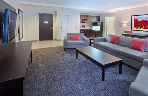 Red Deer Hotel | Holiday Inn Hotel & Suites Red Deer South by IHG