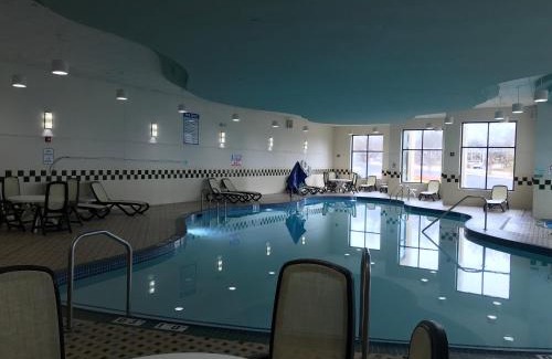 Elgin Hotel | Holiday Inn Hotel & Suites Chicago Northwest - Elgin by IHG