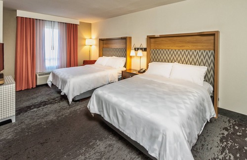 Ellendale Hotel | Holiday Inn Hotel & Suites Memphis - Wolfchase Galleria by IHG