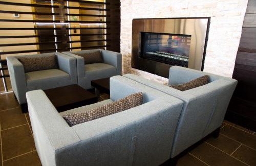 Red Deer Hotel | Holiday Inn Hotel & Suites Red Deer by IHG